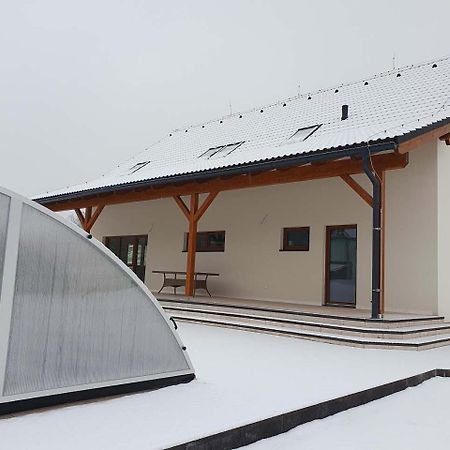 Holiday House Adam Prosecne 外观 照片