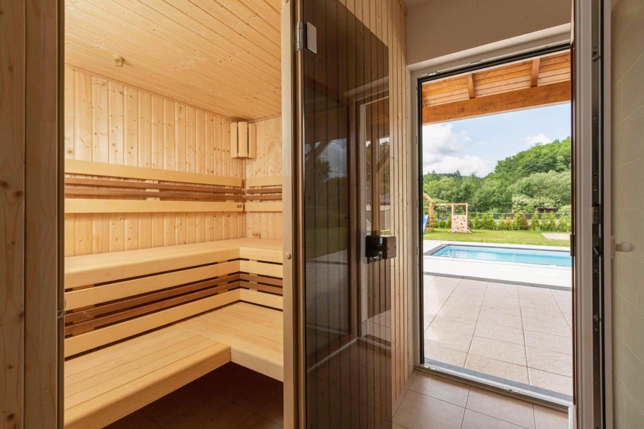 Holiday House Adam Prosecne 外观 照片